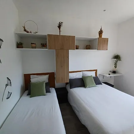 Homestay Maison Henriot *